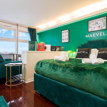 Maevela Apartments - Top Floor Rolex Themed Studio Apt Inside The Cube, Mailbox - Free Netflix & Wifi Birmingham Exterior foto