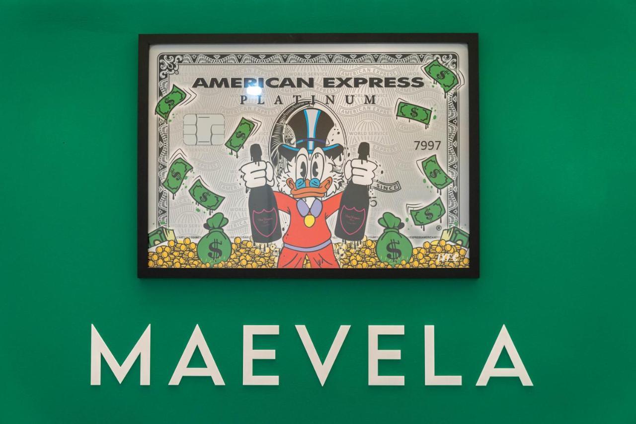 Maevela Apartments - Top Floor Rolex Themed Studio Apt Inside The Cube, Mailbox - Free Netflix & Wifi Birmingham Exterior foto